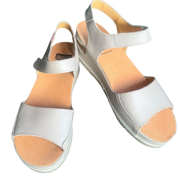 On Foot '203' Sandal-Handmade in Spain-Sz.8.5US-Retails for $175-NWOB - Picture 1 of 14